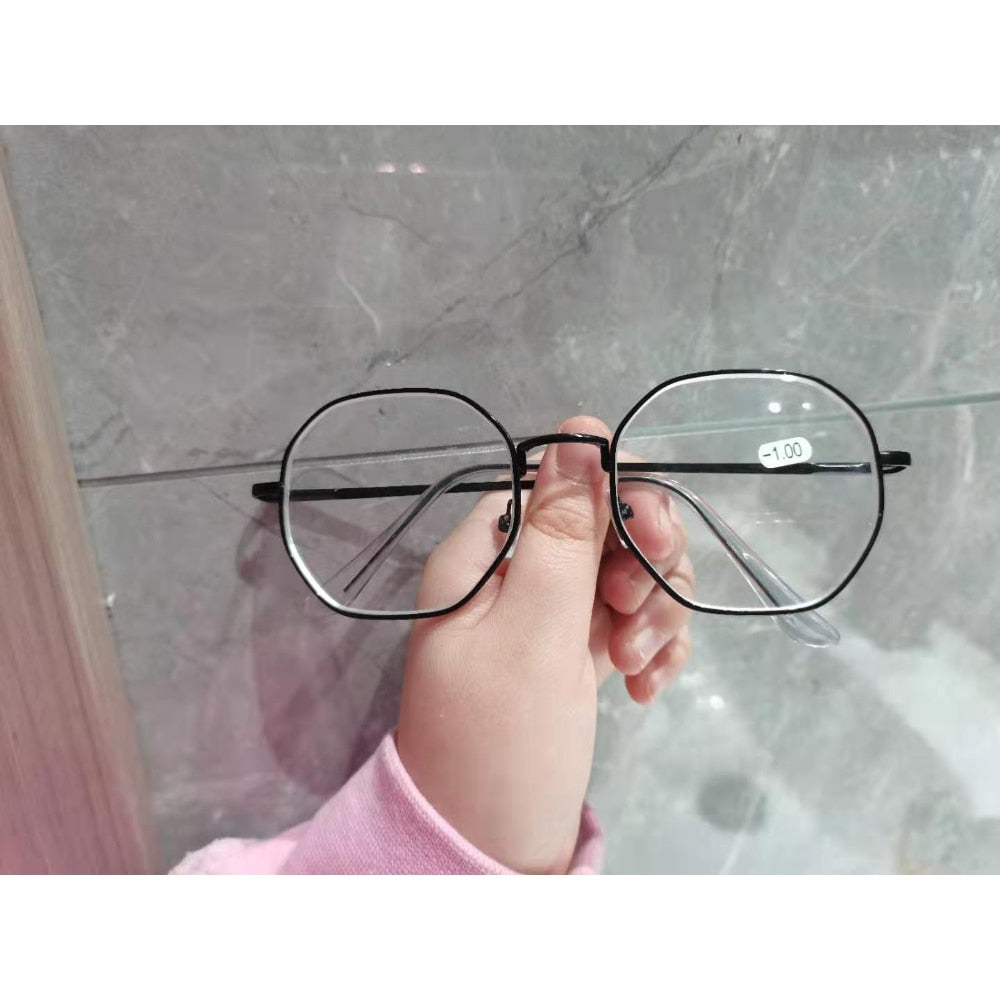 2023 Ultra-Light  Myopia Glasses for Women and Men Alloy Frame Fashion Female Eyewear -1.0 To -6.0